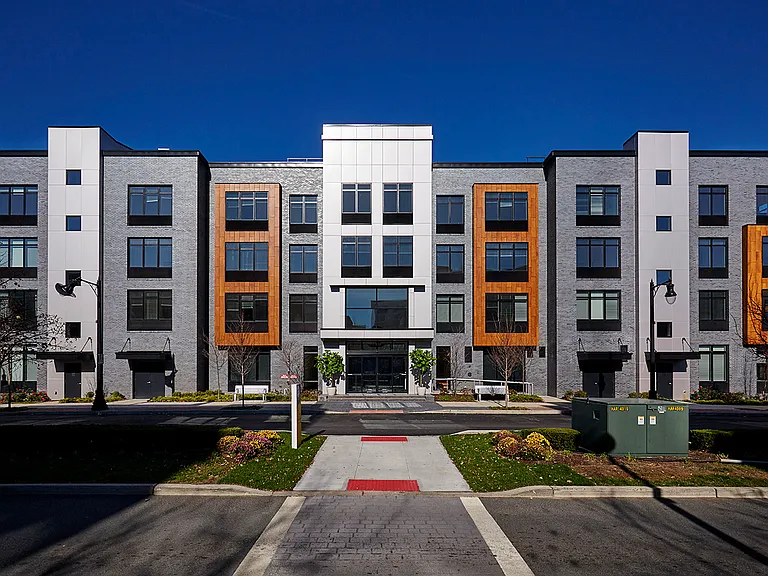 330 Angelo Cifelli — Photo 44