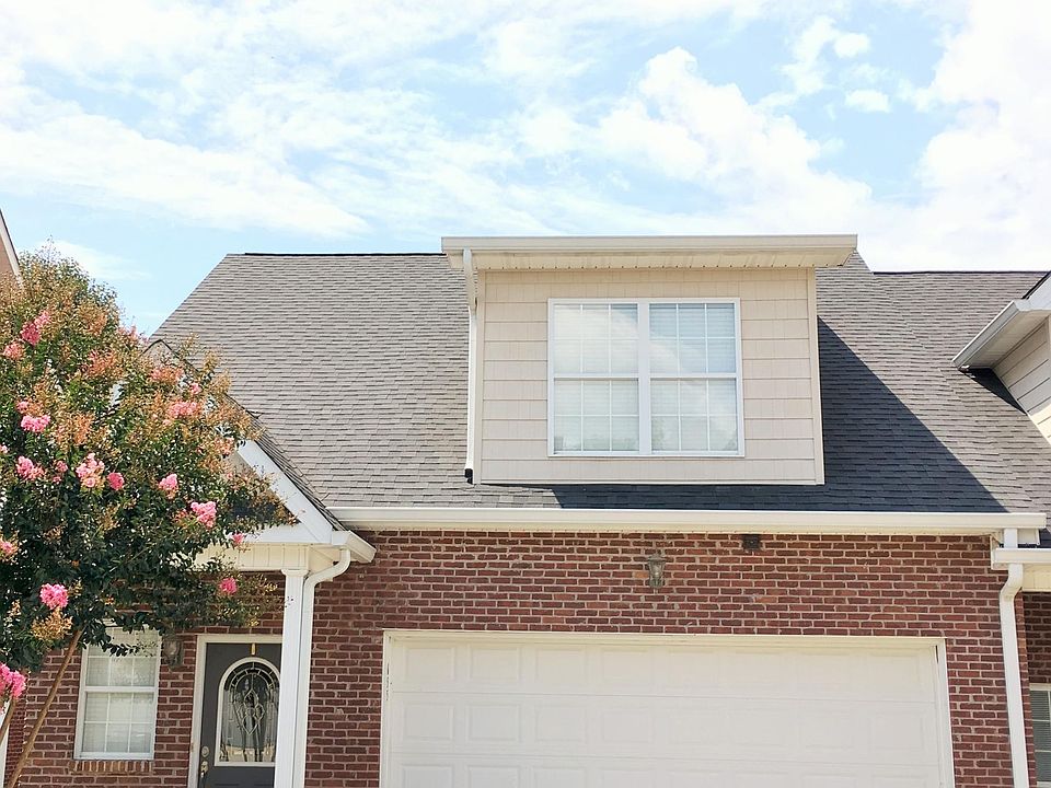 1st image of 655 Yorkland Way