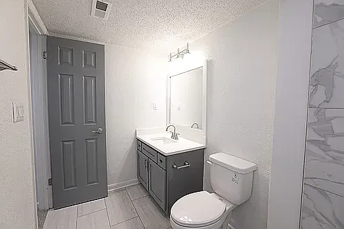 Windsor Apartments — Photo 24