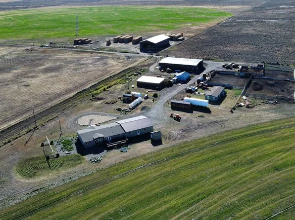 37215 Dead End Ln, Burns, OR 97720