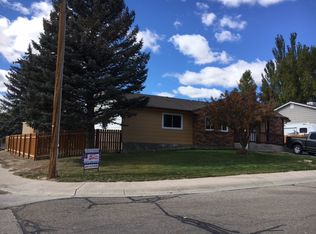 3357 Sierra Cir, Rock Springs, WY 82901