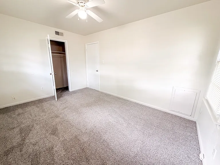 4305 NW Denver Ave — Photo 6