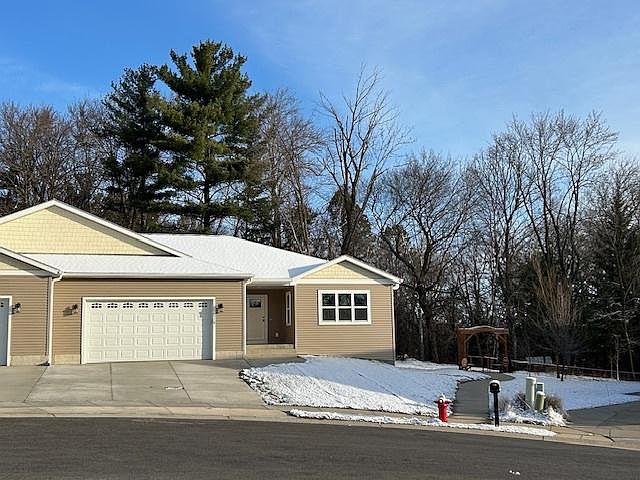1st image of 318 Creekside COURT