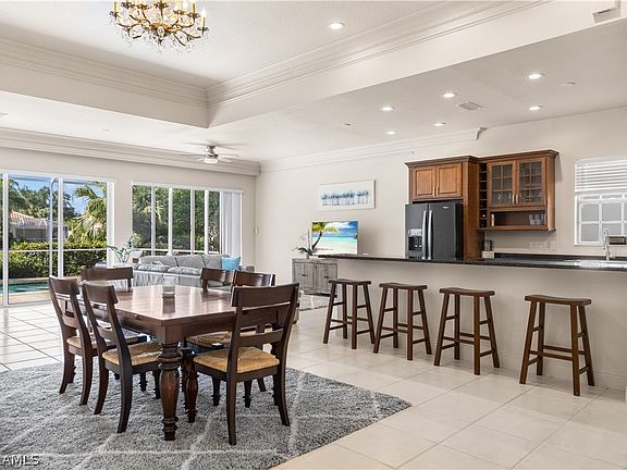5th image of 3746 Whidbey Way