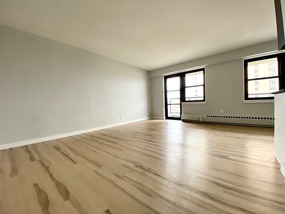 4th image of 1370 Saint Nicholas Ave #N11