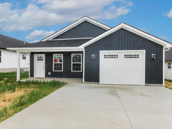 194 Charles Carr Dr, Harrodsburg, KY 40330