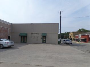 400 E California St, Gainesville, TX 76240