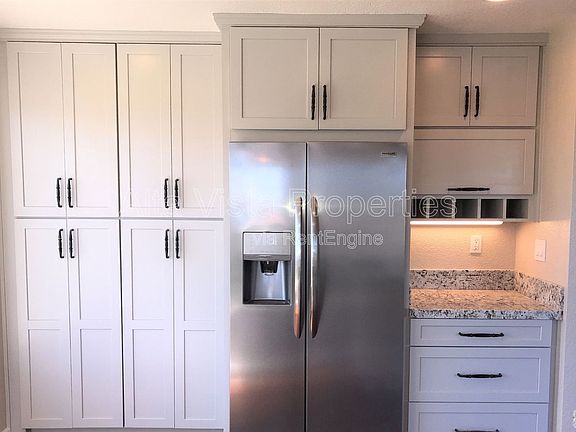3rd image of 1510 Calle Devanar