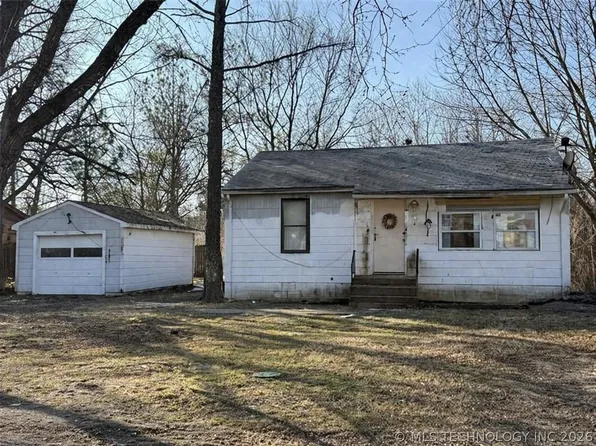 2105 S Johnstone Ave, Bartlesville, OK 74003