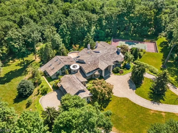 38 SheepField Farms Dr, Harding Twp., NJ 07920