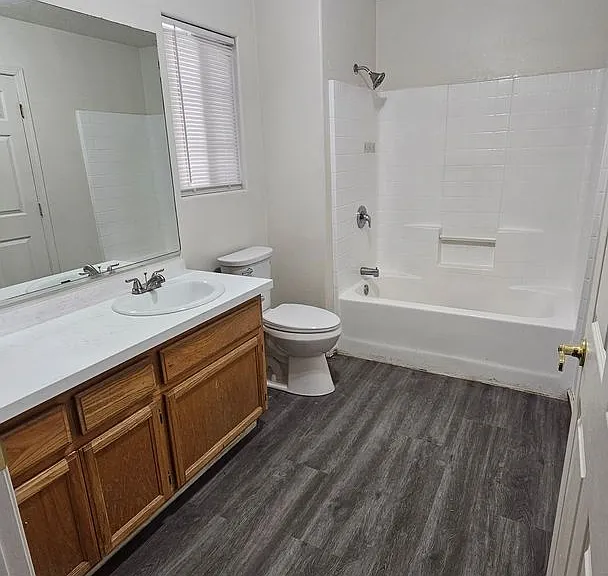 723 Spring Meadow Ct — Photo 3