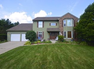 2912 Hunters Hl, Kalamazoo, MI 49048