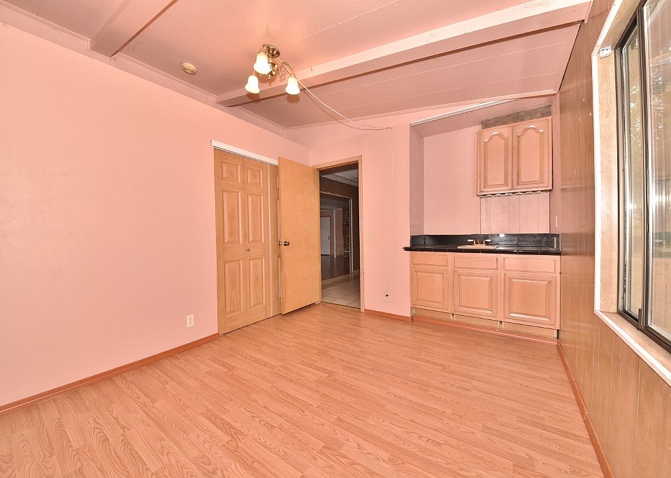 1st image of 6532 Sunset Ave NE