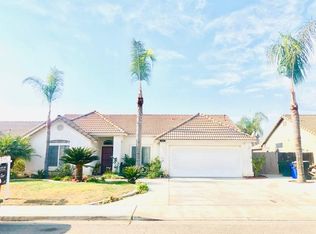 1047 N Roberta Way, Porterville, CA 93257