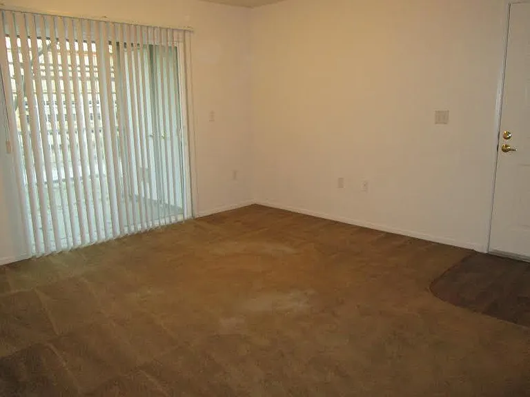 1420 North Ave — Photo 4