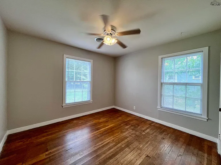 4701 Spiser Ln — Photo 11