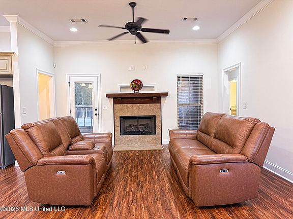 5th image of 154 Notting Hill Pl