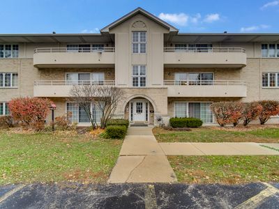 10832 S 76th Ave APT 2T, Worth, IL, 60482