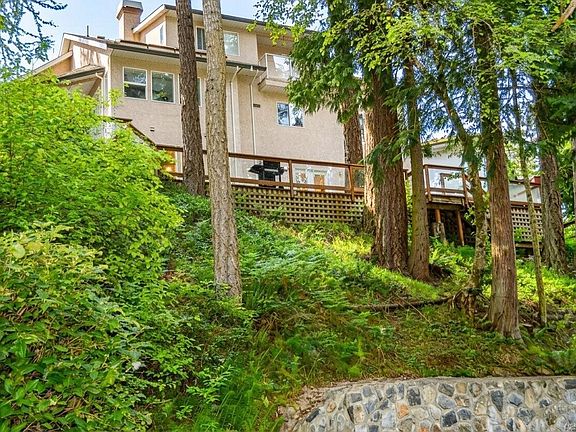 2nd image of 81 Chilco Ridge Pl
