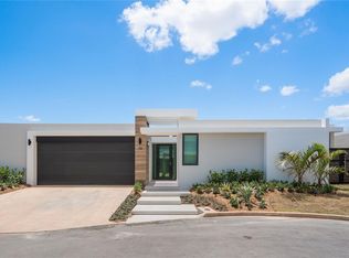 Urb Residences At Rio Calle Ganges #74, Bayamon, PR 00956