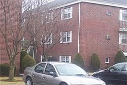2nd image of 9 Lakeview Ave APT 2