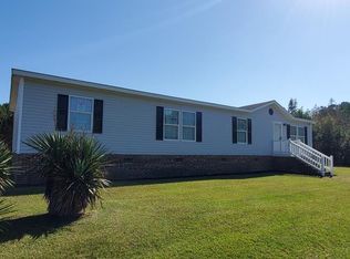 1165 Wilmington Rd, Turkey, NC 28393