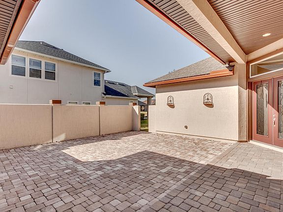 3rd image of 108 E Berkswell Dr