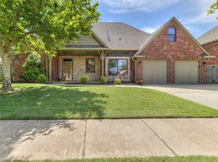 16012 Promontory Rd, Edmond, OK 73013