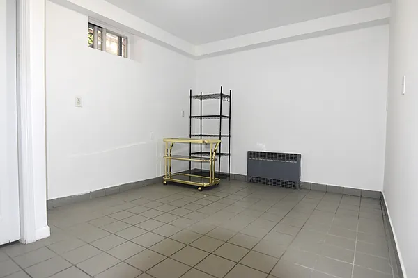 Rented by Triplemint | media 31