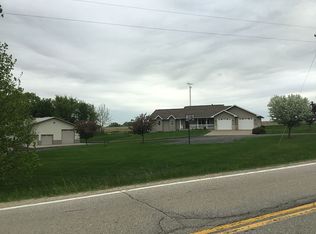 11822 County Road 41, Altura, MN 55910