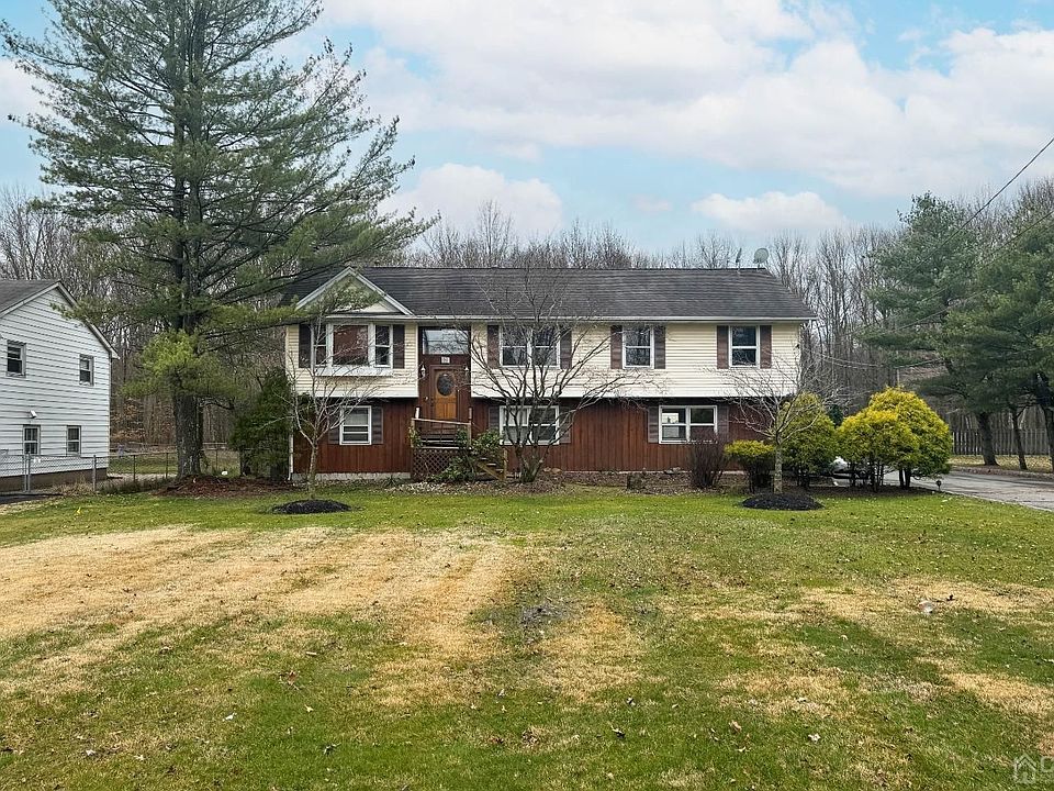 99 Finnegans Ln, Kendall Park, NJ 08824 Zillow