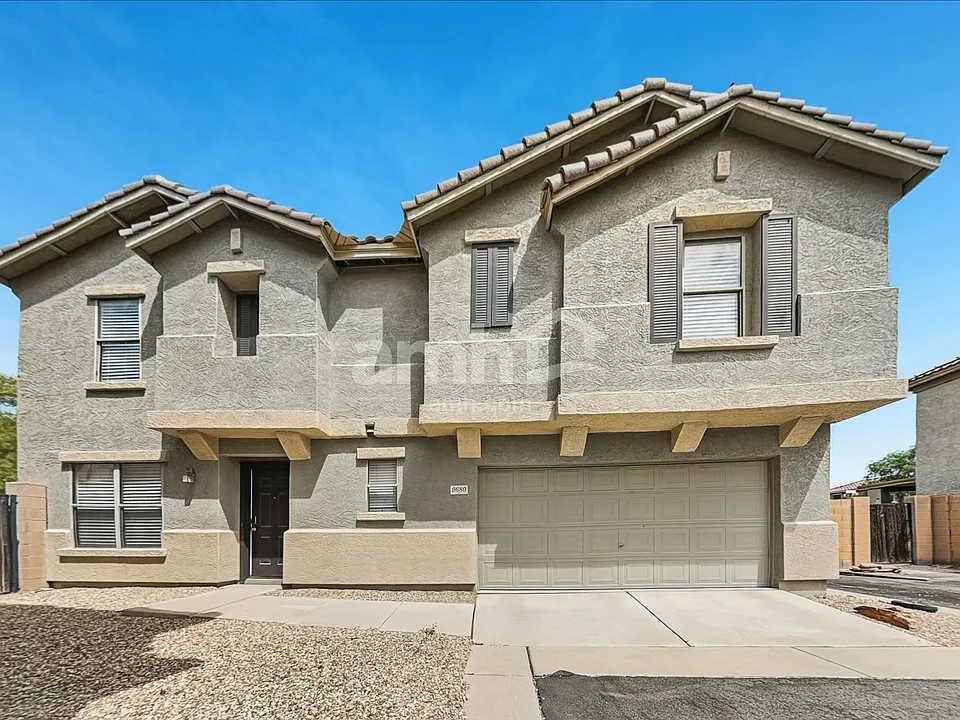 9680 N 82nd Ln