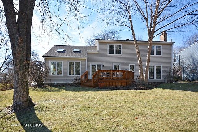 2nd image of 1006 Langley Cir