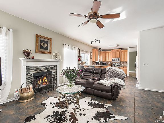 5th image of 2120 Greenview Dr