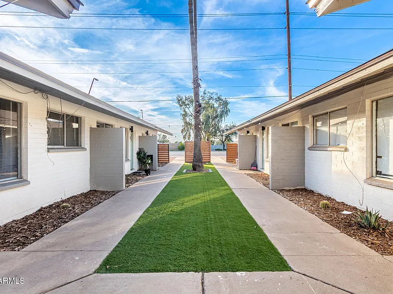 405 S Priest Dr — Photo 35