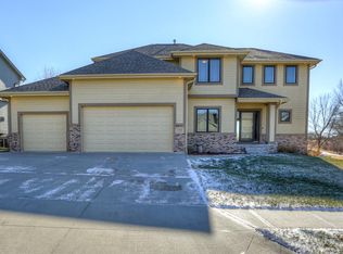 17325 Bedford Ave, Omaha, NE 68116