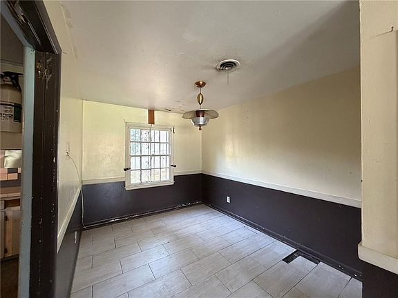 3rd image of 1804 Brill Rd