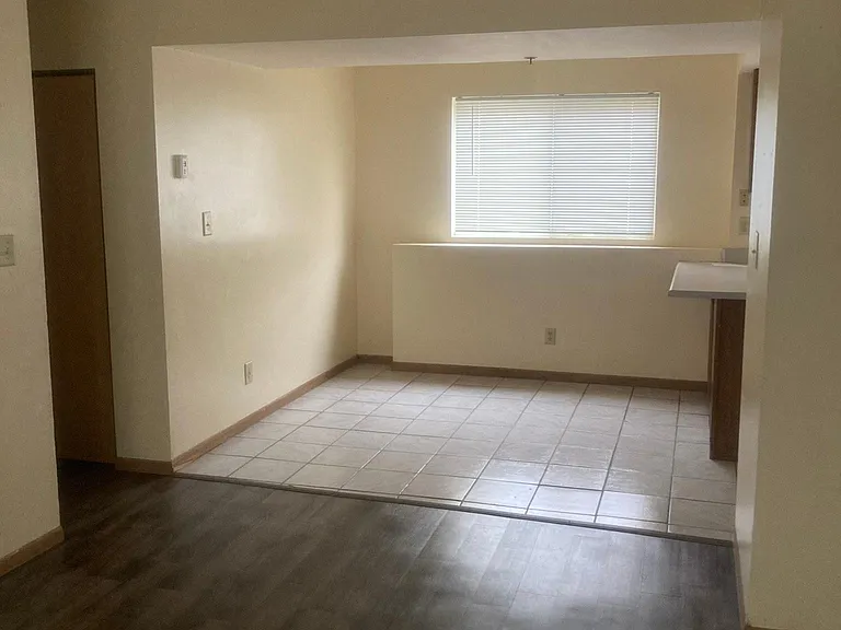 2324 Ashland Cir #1 — Photo 7