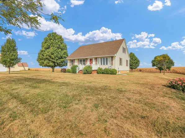 2151 E 2600 North Rd, Armstrong, IL 61812