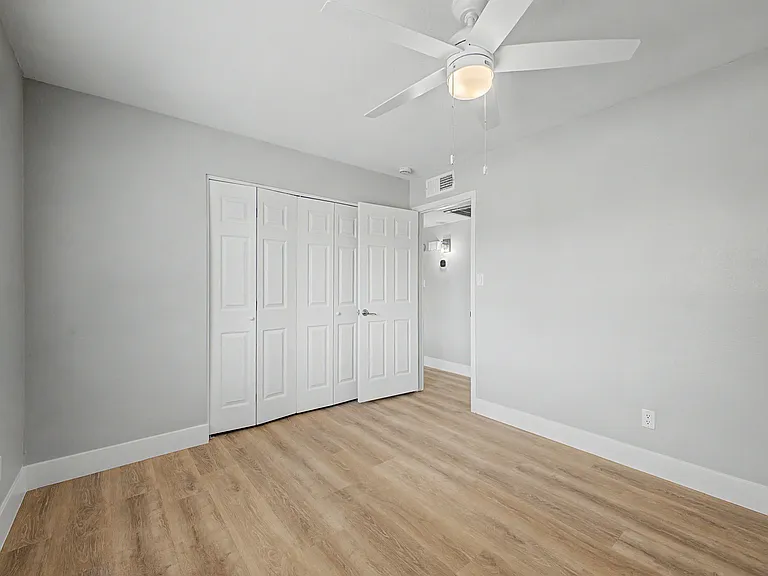 2340 E Isabella Ave — Photo 14