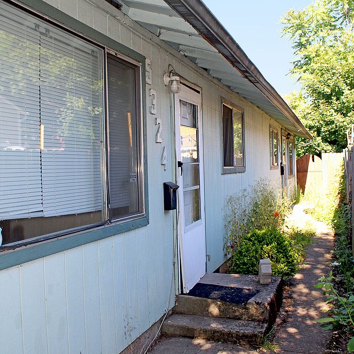 1st image of 5324-5326 NE 14th Pl #5324