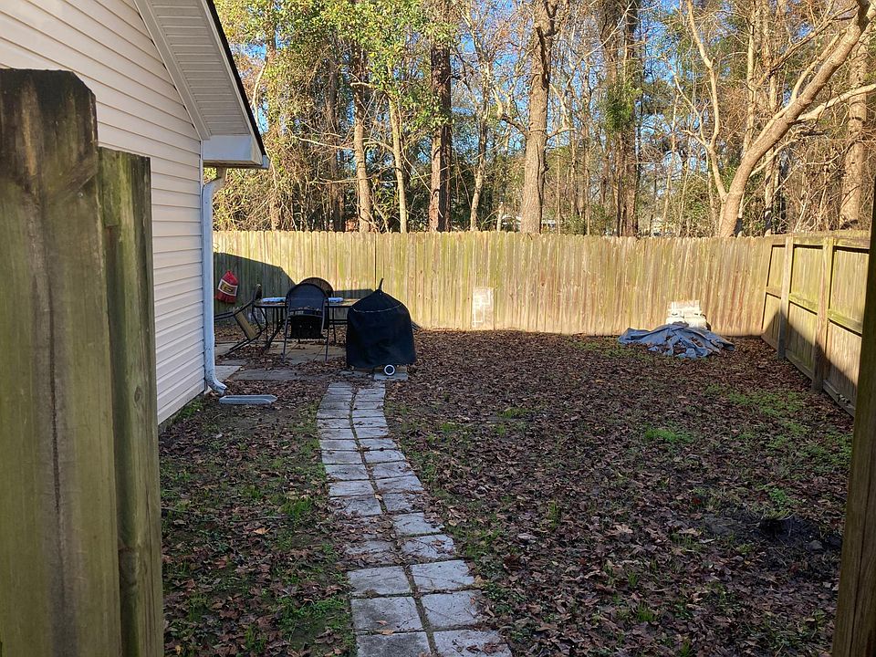 2nd image of 600 Palmetto Trce