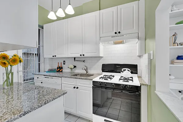 Sold by Corcoran | media 8