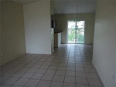 156 NE 13th Ave