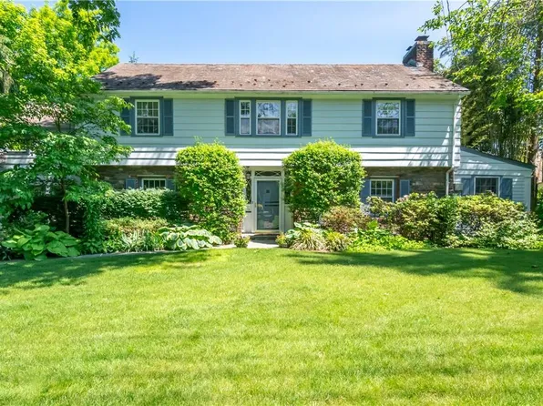 15 Interlaken Drive, Eastchester, NY 10709