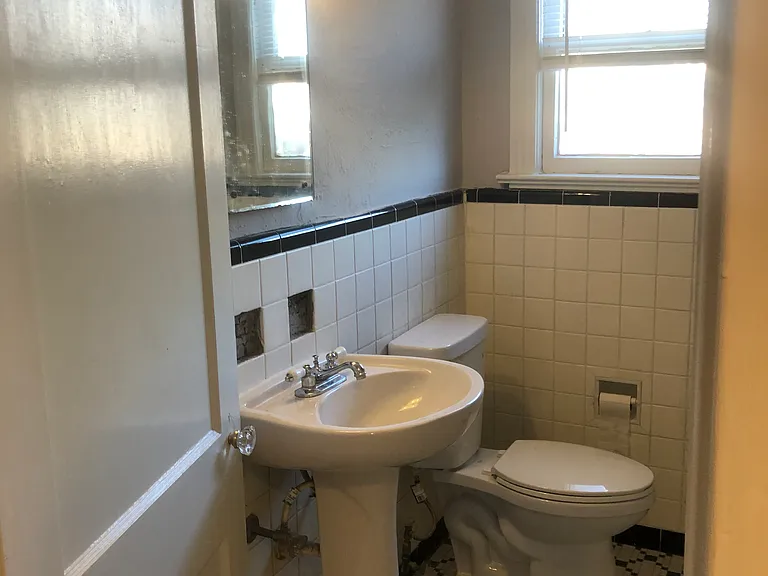 5701 Hudson St — Photo 27