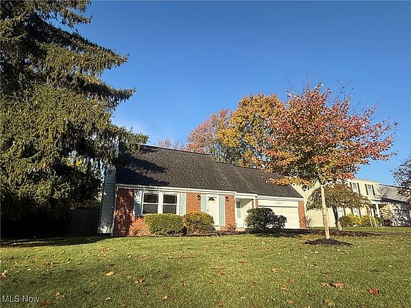 2nd image of 5920 Sherwood Dr