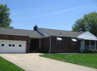 458 Blossom Ave, Campbell, OH