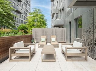 325 Kent Ave #412, Brooklyn, NY 11249