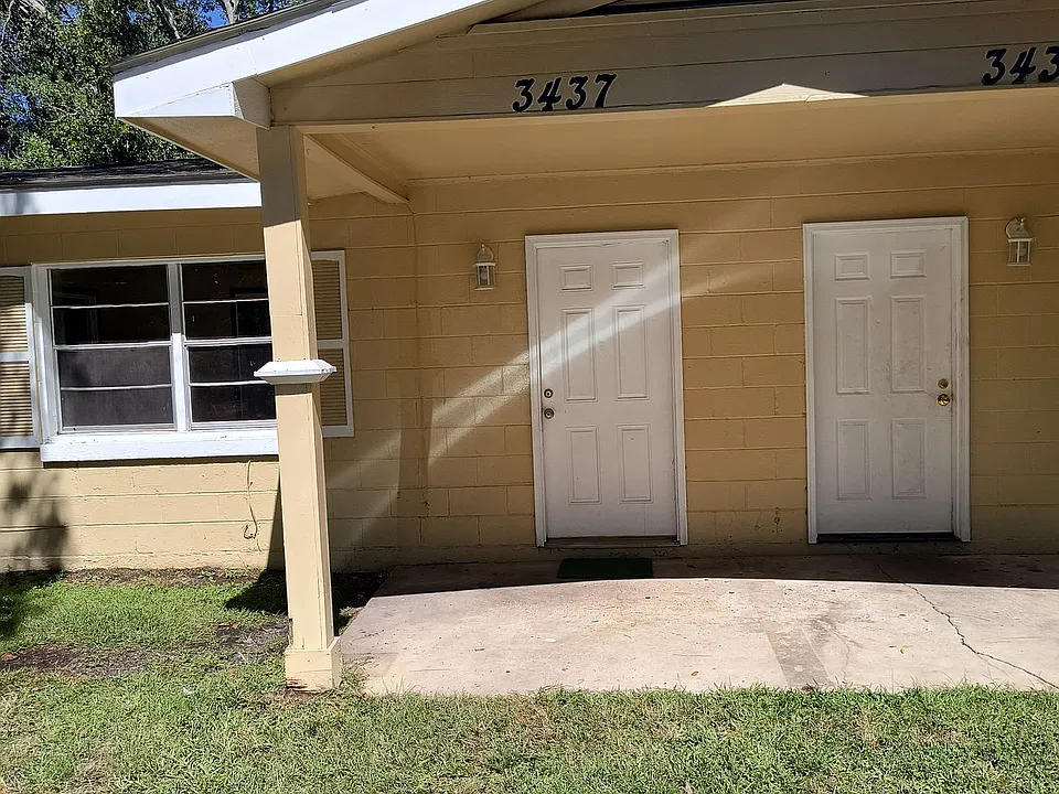 3437 Bryan St